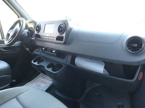 Used 2023 Mercedes-Benz Sprinter 2500 w/ Acoustic Package image 27