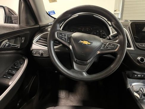 Used 2023 Chevrolet Malibu LT image 21