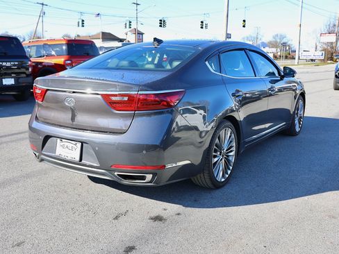 Used 2018 Kia Cadenza Limited w/ Paint Protection Package image 7