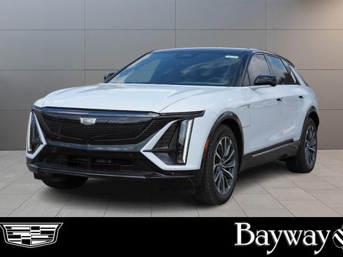New 2026 Cadillac Lyriq Sport w/ LPO, Floor Liner Package image 1