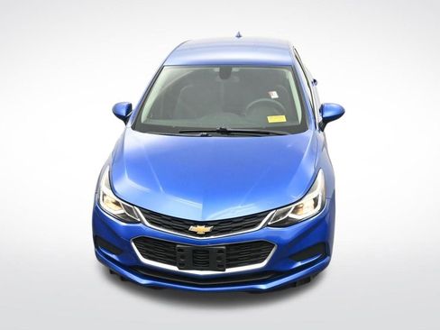 Used 2017 Chevrolet Cruze LT w/ Convenience Package image 22