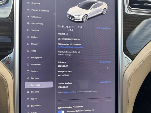 Used 2015 Tesla Model S 70 RWD image 42