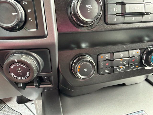 Used 2019 Ford F150 XLT w/ Equipment Group 302A Luxury AWD/4WD image 36