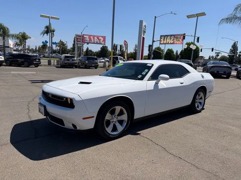 Used 2021 Dodge Challenger SXT RWD image 3
