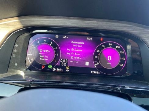 Used 2025 Volkswagen Atlas SEL Premium R-Line image 15