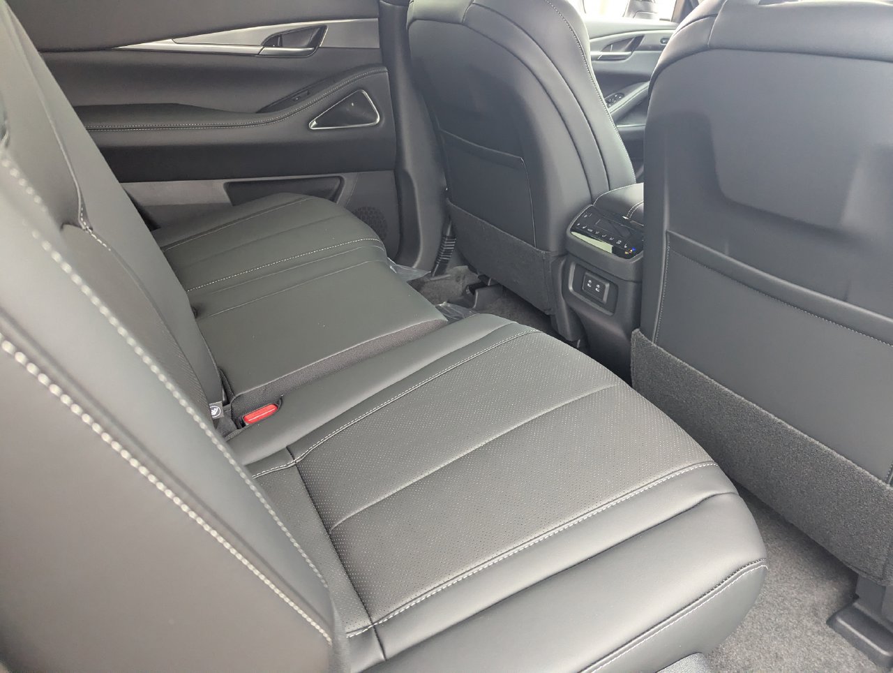 New 2027 INFINITI QX60 Luxe FWD image 26