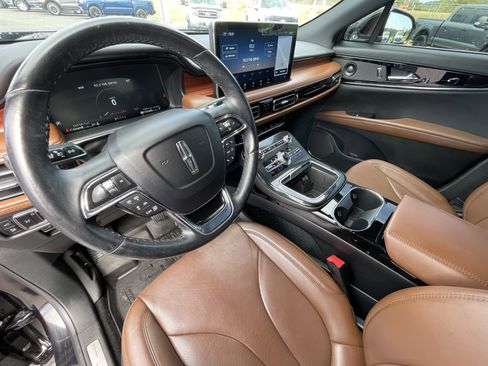 Used 2023 Lincoln Nautilus Reserve w/ Equipment Group 201A image 17