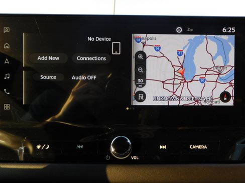 New 2025 Mitsubishi Outlander SE image 19