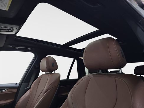 Used 2017 BMW X5 xDrive35i image 32