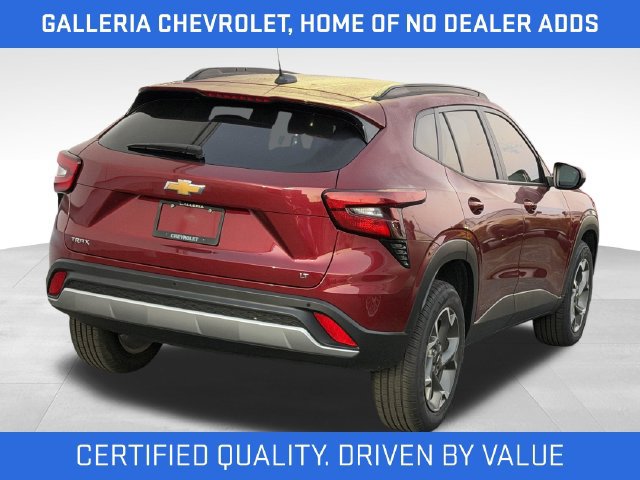 Used 2024 Chevrolet Trax LT w/ Driver Confidence Package FWD image 3