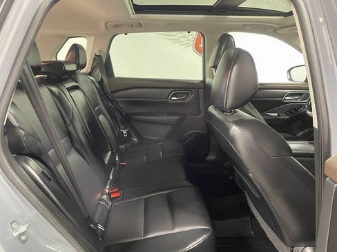 Used 2021 Nissan Rogue SV AWD/4WD image 22