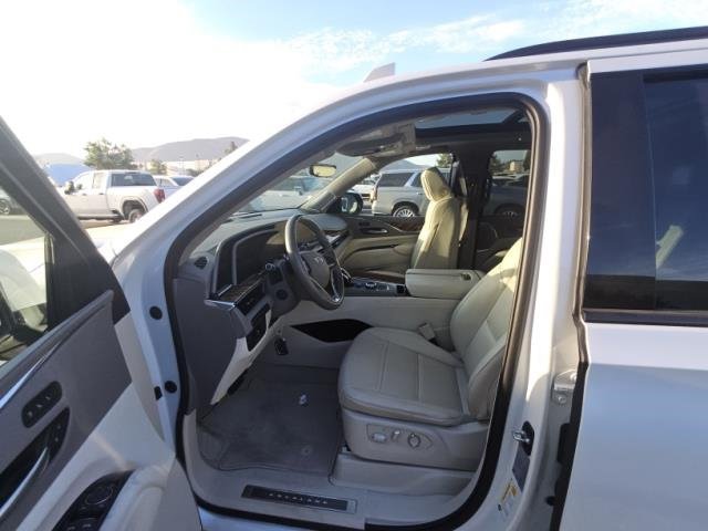 Used 2024 Cadillac Escalade ESV Sport Platinum w/ LPO, ONYX Package AWD/4WD image 5