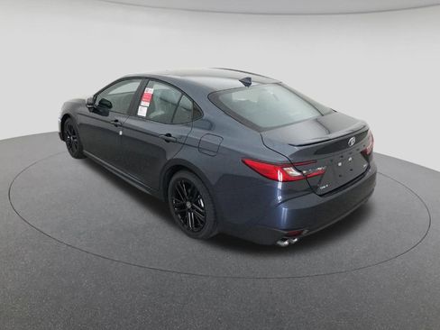 New 2026 Toyota Camry SE image 5