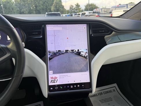 Used 2019 Tesla Model X 75D AWD/4WD image 27