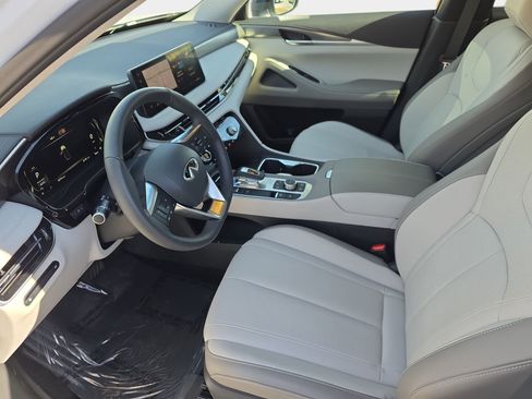 Certified 2026 INFINITI QX60 Pure w/ Cargo Package image 15