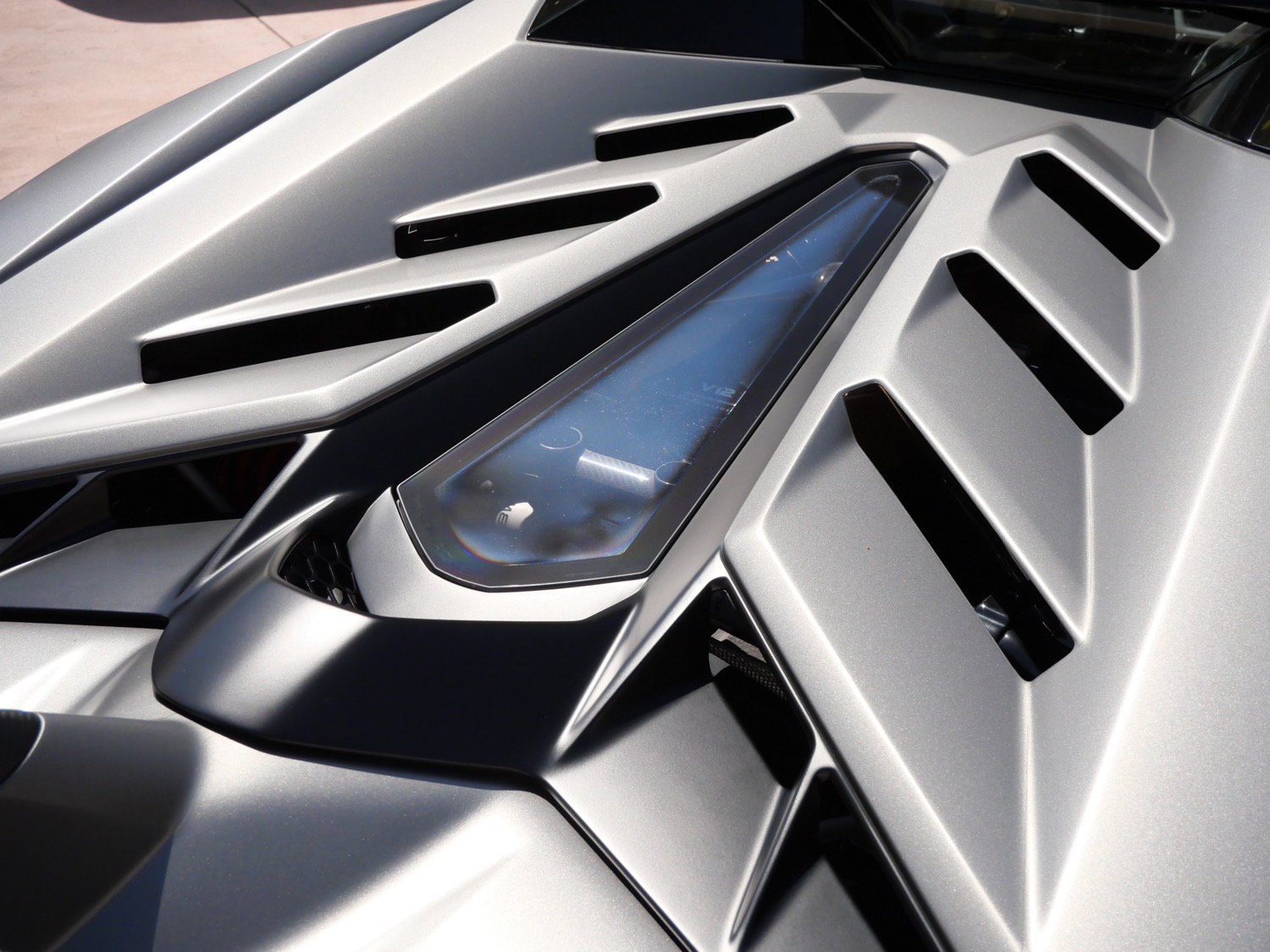 Used 2020 Lamborghini Aventador SVJ AWD/4WD image 21