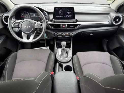 Used 2024 Kia Forte LXS FWD image 17