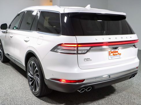 Used 2022 Lincoln Aviator Reserve w/ Equipment Group 201A image 9