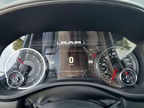 Used 2024 RAM 1500 Laramie AWD/4WD image 15