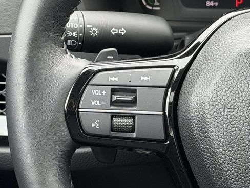 Certified 2025 Honda Accord Touring image 19