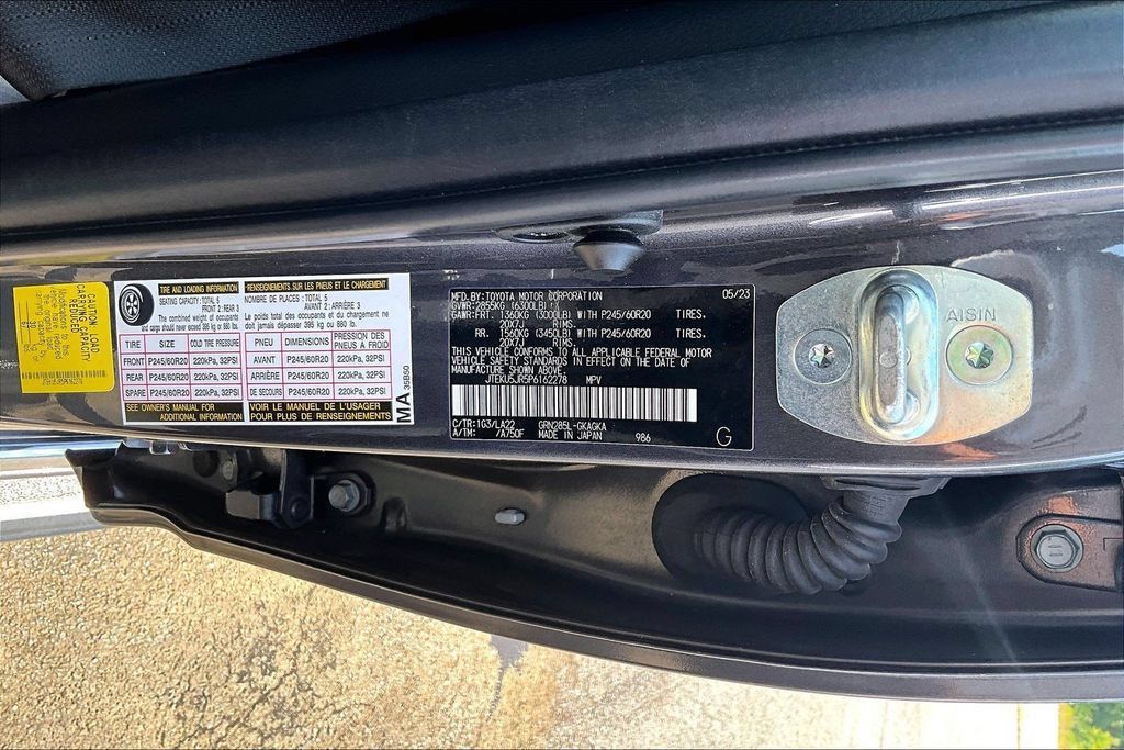 Used 2023 Toyota 4Runner Limited AWD/4WD image 19