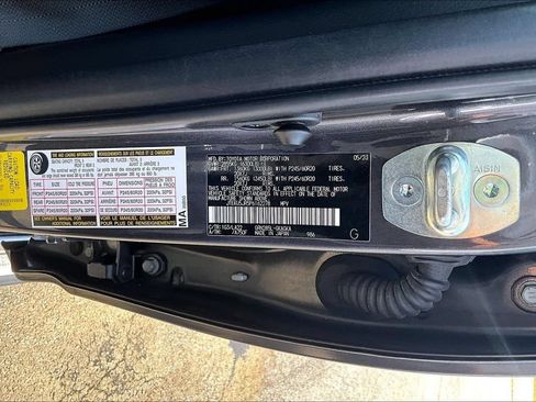 Used 2023 Toyota 4Runner Limited AWD/4WD image 19