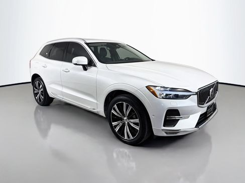 Certified 2023 Volvo XC60 B5 Plus w/ Climate Package AWD/4WD image 3