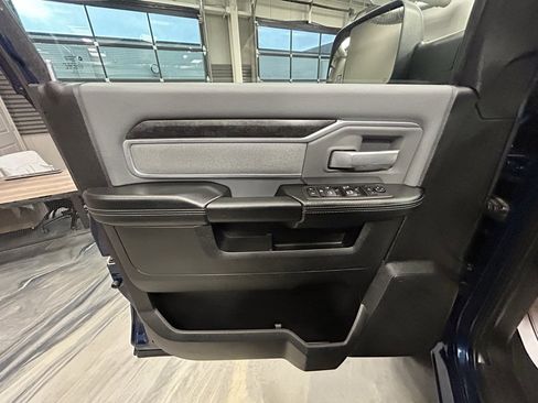 Used 2021 RAM 2500 Big Horn w/ Level 1 Equipment Group image 47