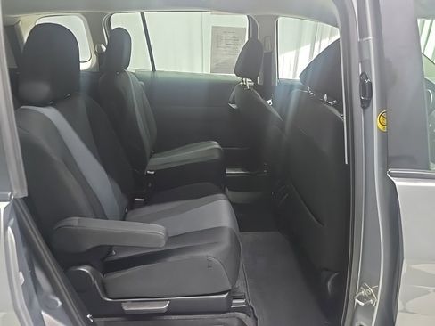 Used 2013 MAZDA MAZDA5 Sport image 7