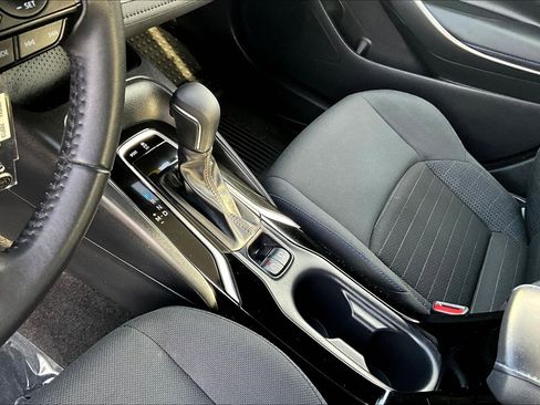 Used 2022 Toyota Corolla SE image 16