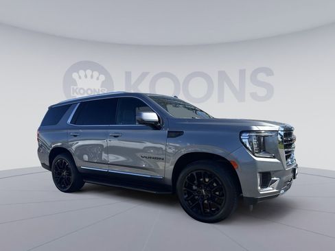 Used 2022 GMC Yukon SLT w/ SLT Premium Package image 10