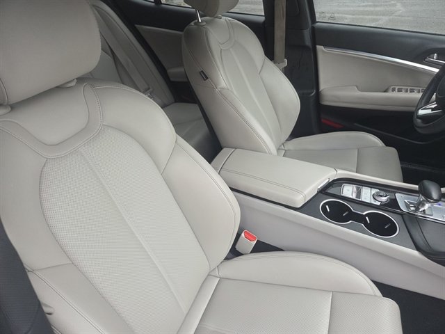 Used 2023 Genesis G70 2.0T AWD/4WD image 8