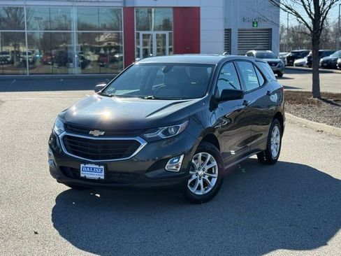 Used 2019 Chevrolet Equinox LS image 9