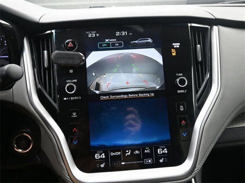 Used 2022 Subaru Outback Premium image 12