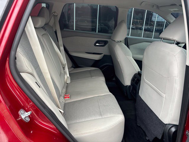 Used 2023 Nissan Rogue SV FWD image 9
