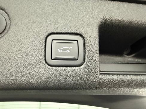 Used 2022 Chevrolet Equinox RS w/ LPO, Floor Liner Package AWD/4WD image 12