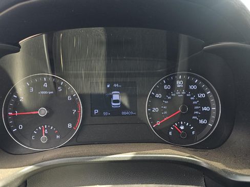 Used 2020 Kia Forte LXS FWD image 11