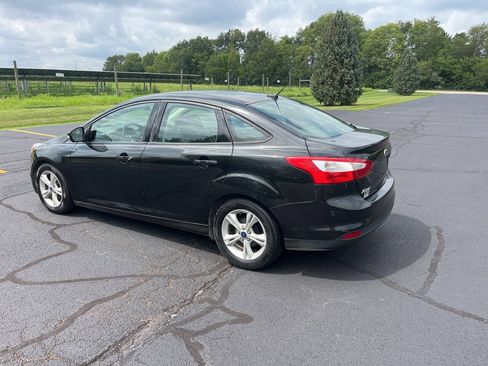 Used 2014 Ford Focus SE FWD image 1