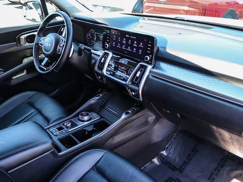 Certified 2023 Kia Sorento EX FWD image 18