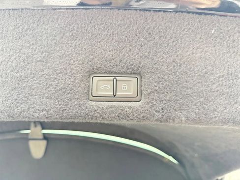 Used 2021 Lamborghini Urus image 35