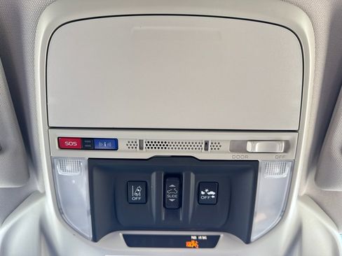 Used 2021 Subaru Forester Touring image 26