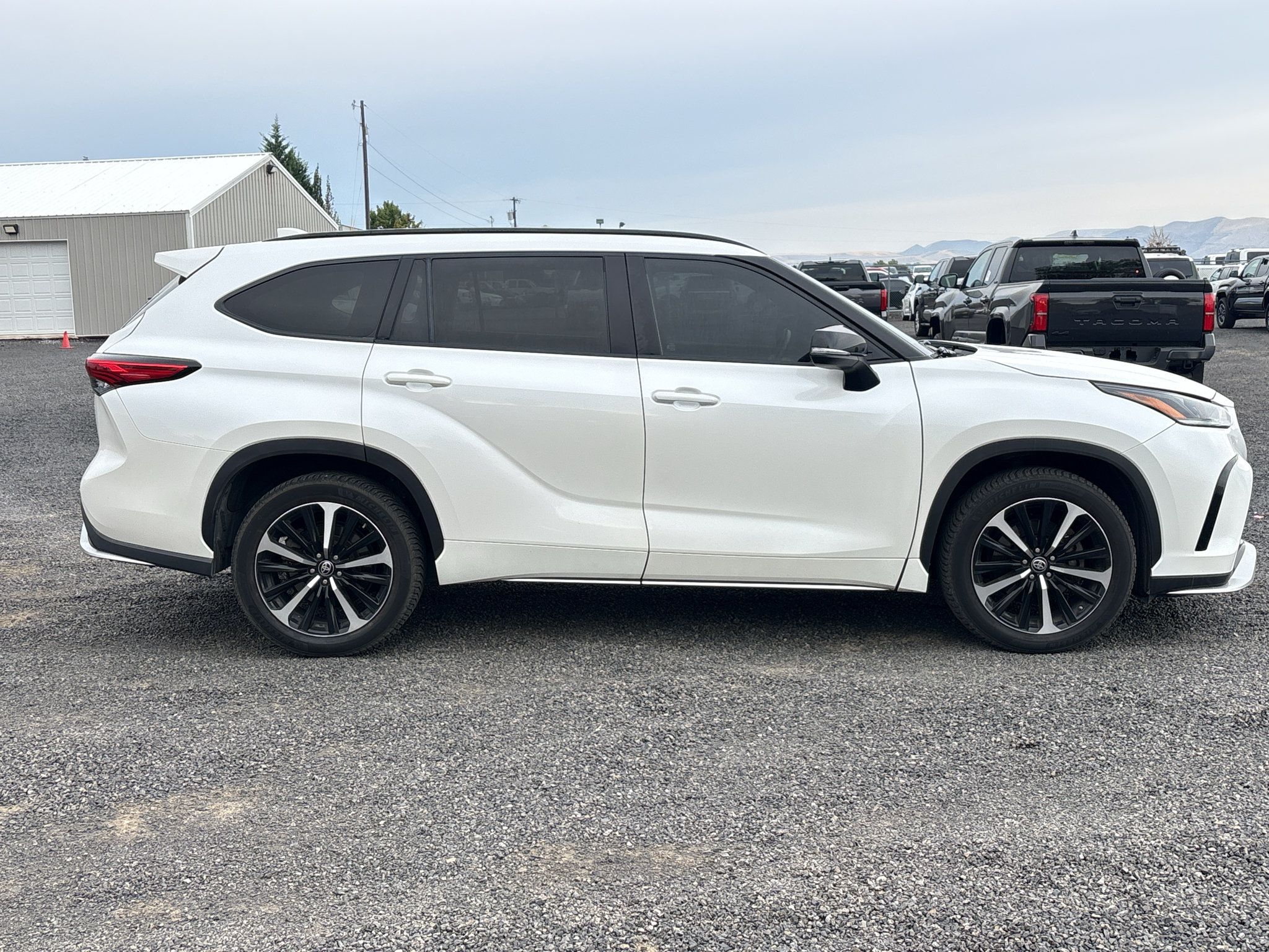 Certified 2021 Toyota Highlander XSE AWD/4WD image 13