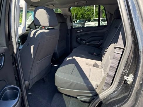 Used 2019 Chevrolet Tahoe 4WD w/ Remote Keyless Entry Package image 33
