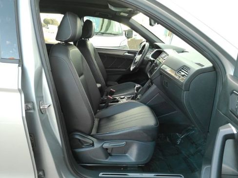 Used 2024 Volkswagen Tiguan SE R-Line image 22