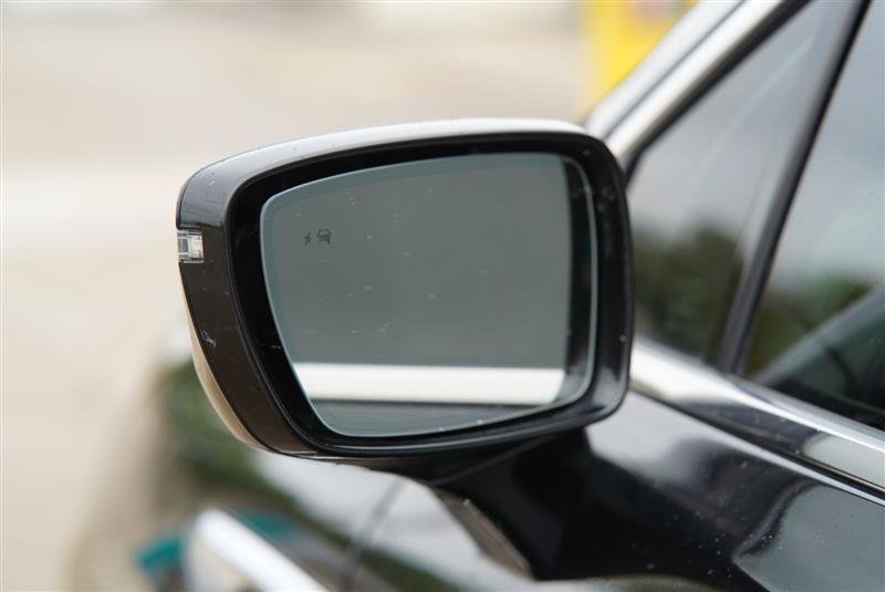 Used 2020 Buick Enclave Essence FWD image 25