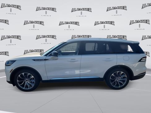 New 2026 Lincoln Aviator 2WD image 2