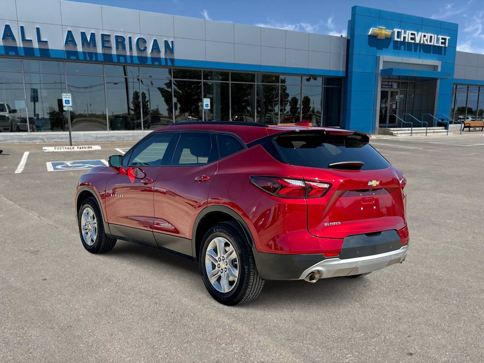 Used 2022 Chevrolet Blazer LT FWD image 6