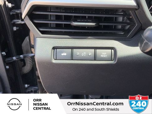 Used 2022 Nissan Altima 2.5 SV FWD image 18