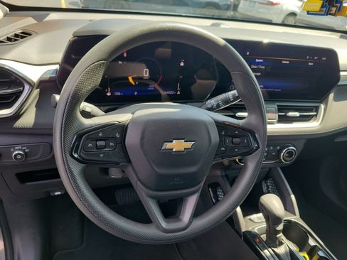 Used 2025 Chevrolet TrailBlazer LS w/ LS Confidence Package FWD image 25