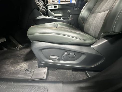 Used 2023 Ford Explorer Timberline w/ Timberline Technology Package AWD/4WD image 18